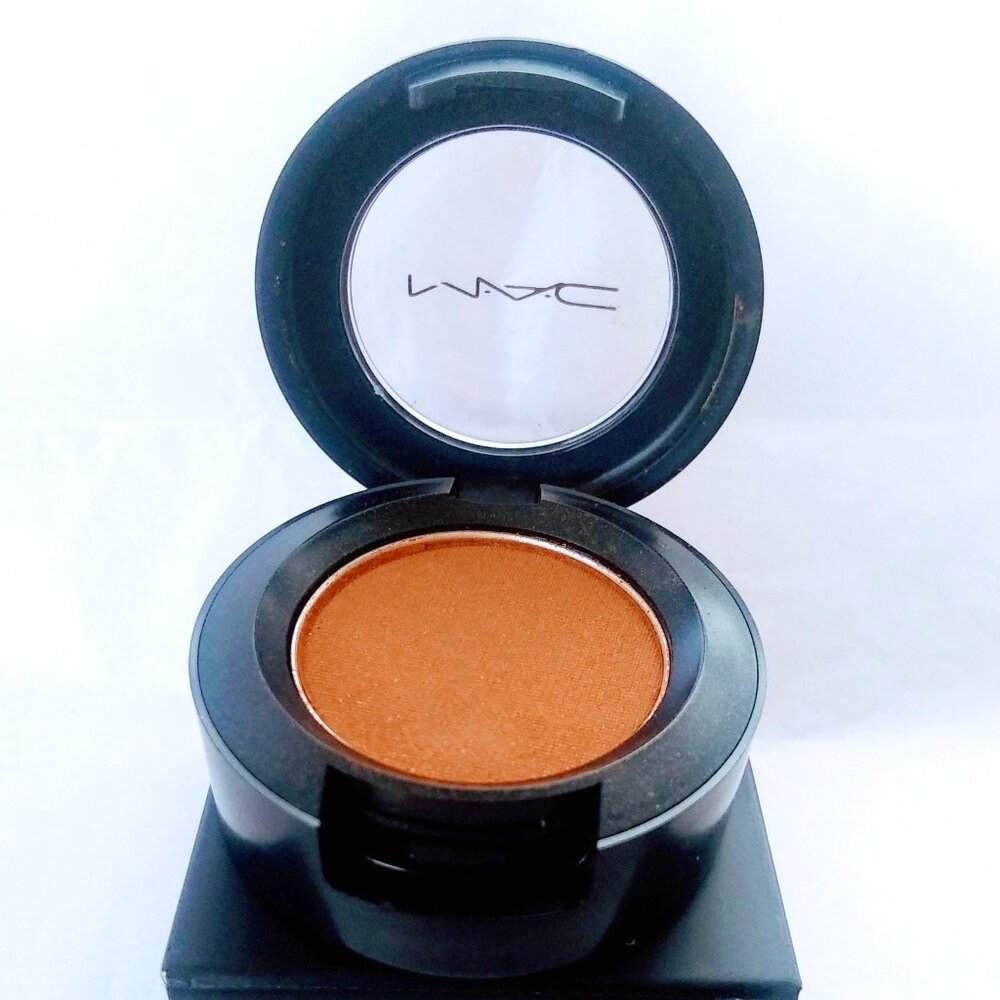 MAC Single Eyeshadow Satin -'Natural Wildnerness'- NWT